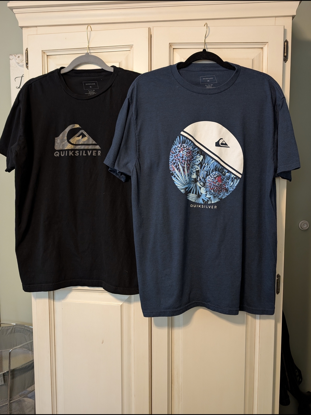 Quiksilver Men's Short-Sleeve Graphic Tees in Navy Blue and Black
